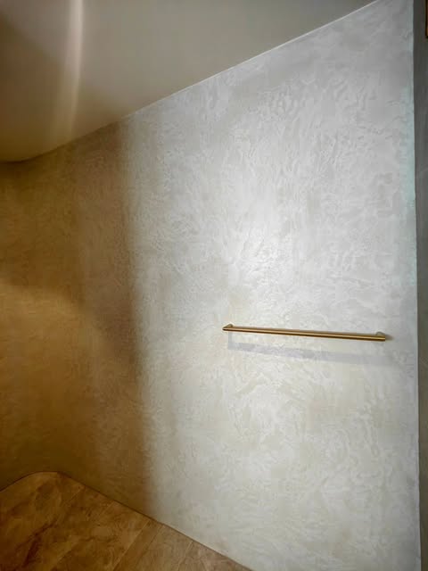 Bathroom Stamped Microcement — Longueville (photo 7 of 7)